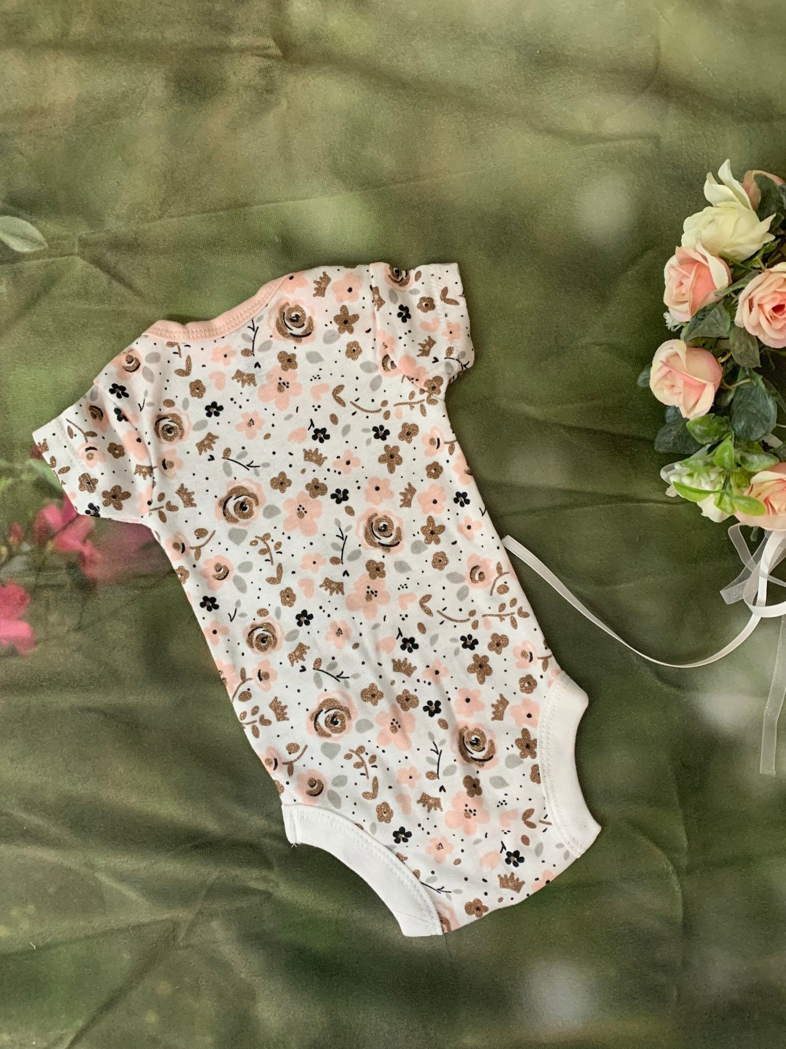 Preemie floral baby bodysuit - TinySweetPeaBoutique