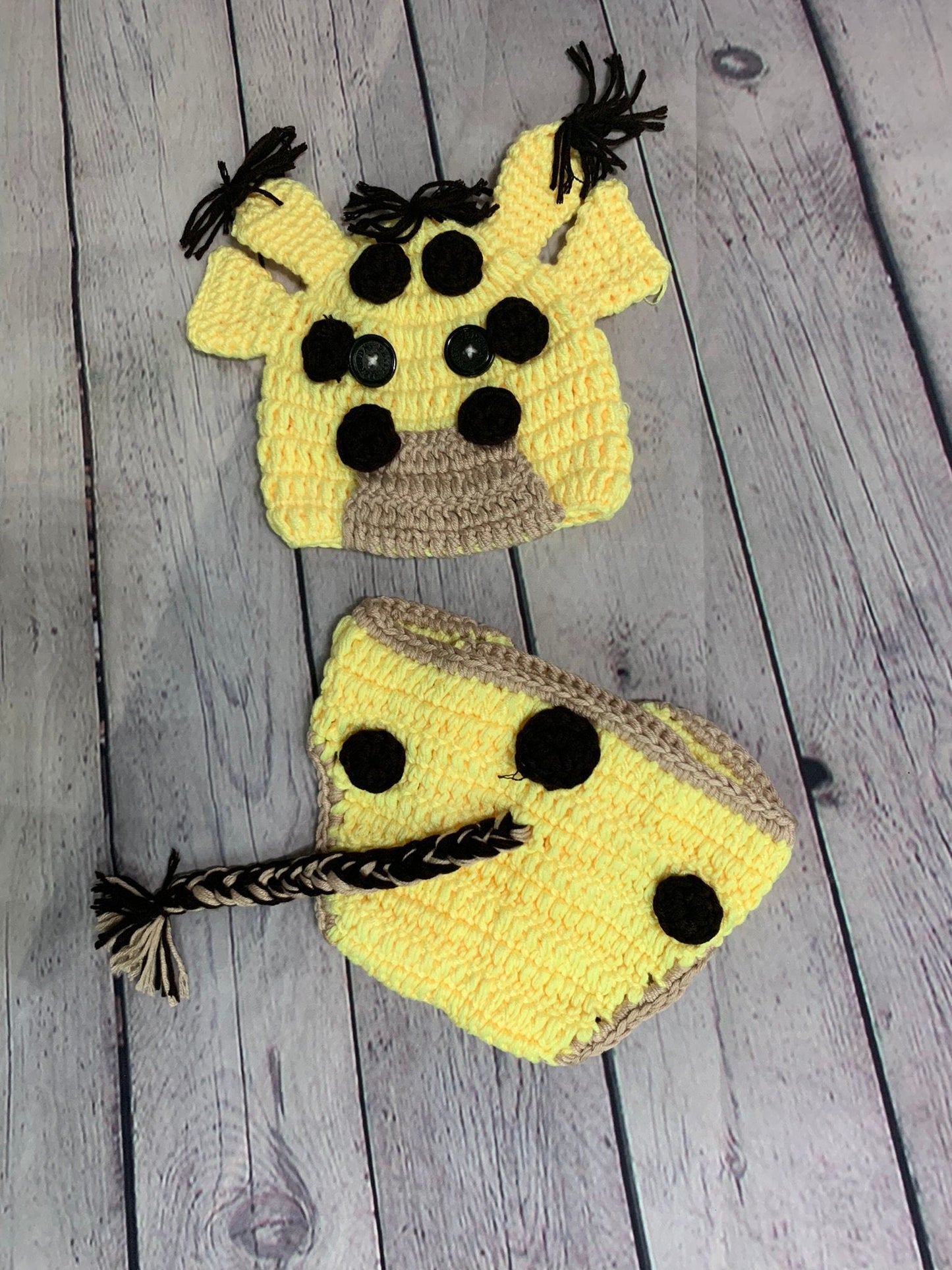 Tiny Baby Giraffe Crochet Outfit - Adorable Newborn Halloween Costume - TinySweetPeaBoutique